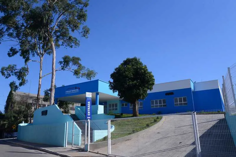 Feto foi encontrado no banheiro da unidade