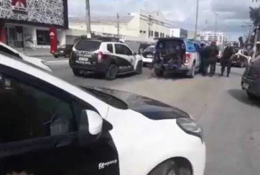 Os presos foram levados para a 126ª DP (Cabo Frio), onde o caso foi registrado. 