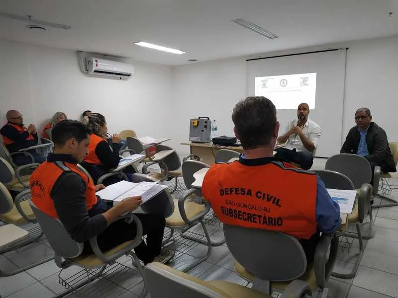 O curso tem intuito de formar equipes responsáveis pela ativação das sirenes