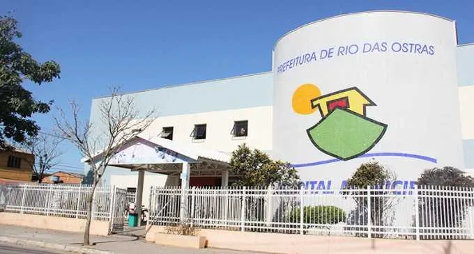 Grávida e criança estão no Hospital Municipal de Rio das Ostras