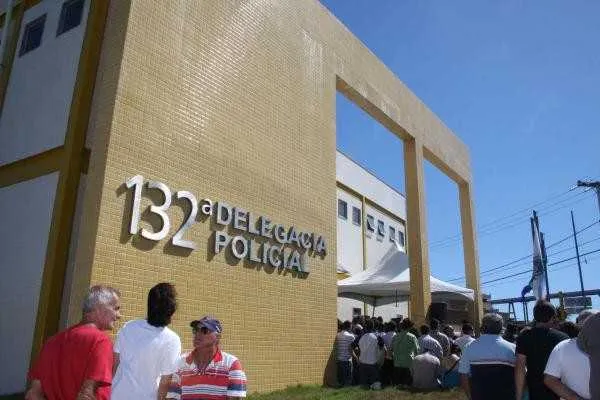 Mulher levou de 10 a 15 facadas do ex-companheiro 