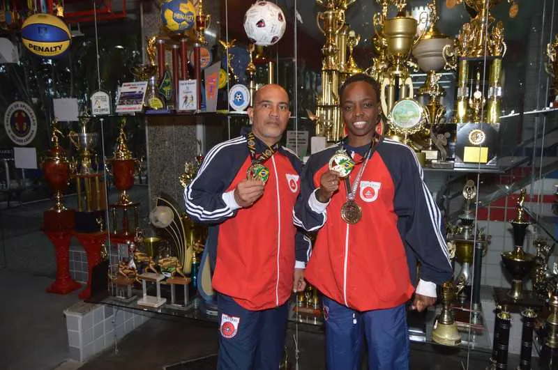 Alexandre Américo e Aparecida Santana Soares