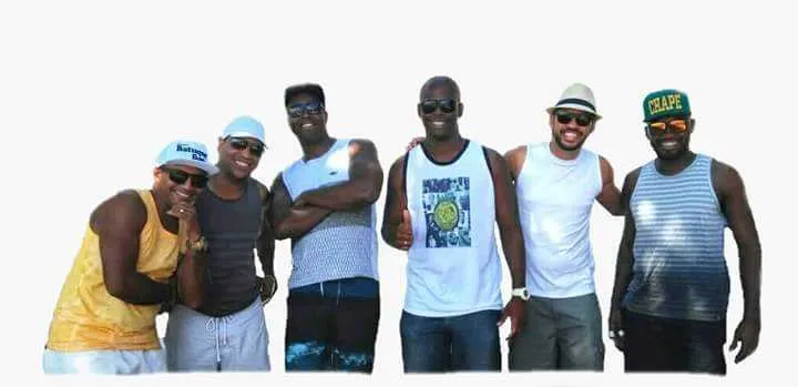 A música está sob responsabilidade do grupo Batuque Bom