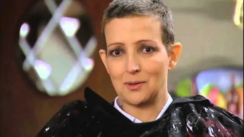 Betty vítima de um câncer na vesícula