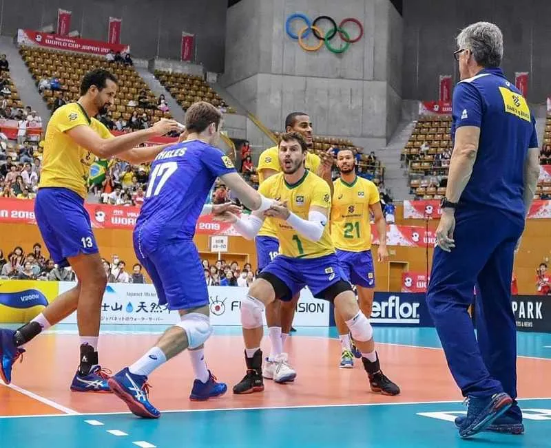 Com vitória, seleção masculina mantém liderança