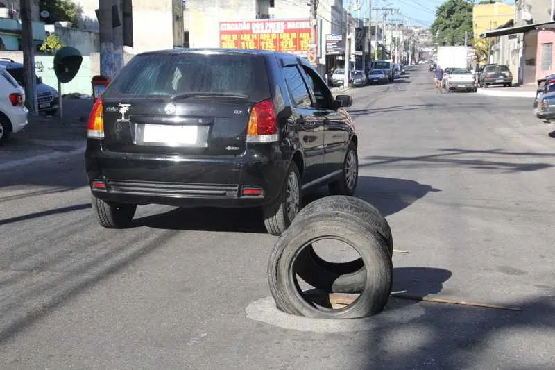 Moradores reclamam da inércia da Prefeitura para resolver problema