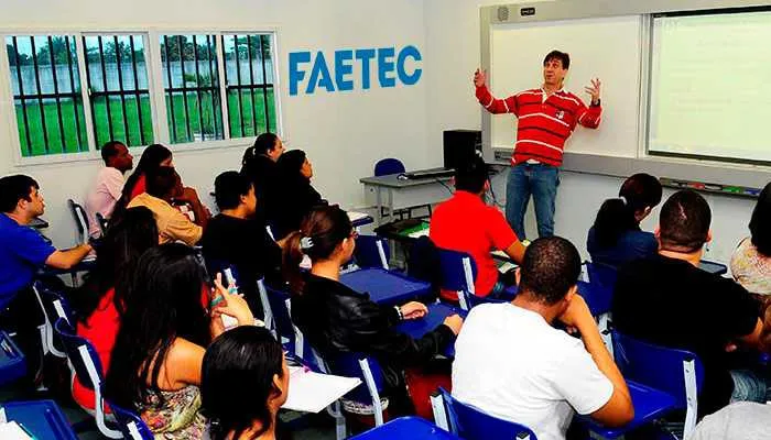São mais de  30 opções de cursos