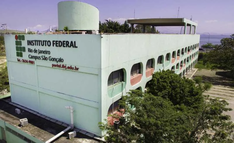 O processo vai preencher 1.674 vagas