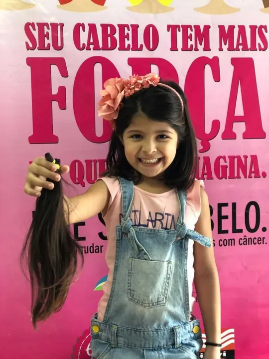 Manuella de Figueiredo, de 5 anos, decidiu doar os cabelos 
