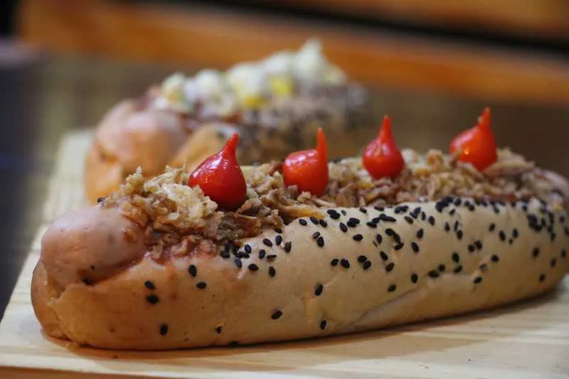 Cachorro-quente na Gold Dog: cardápio variado tem duas opções veganas