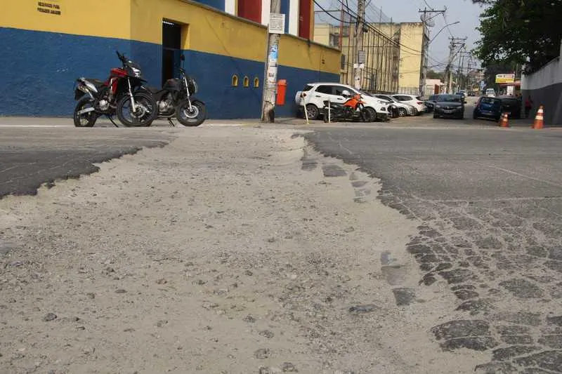 Imagem ilustrativa da imagem 'Minha cratera, minha vida': Trindade se torna bairro com histórico de buracos