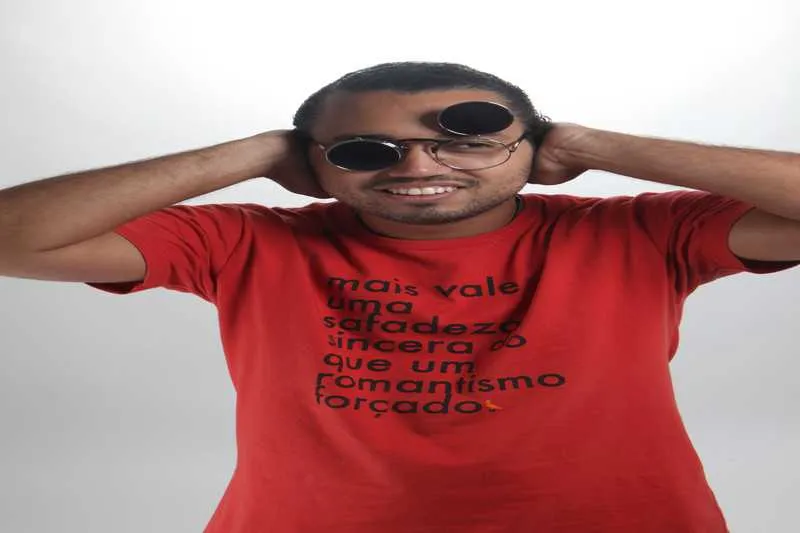 Show de comédia 'Ponto de Vista' tem apresentações neste fim de semana
