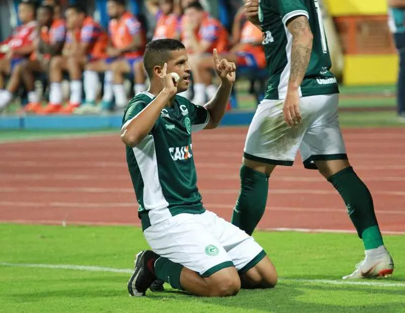 Jogador estava no Kuwait até julho