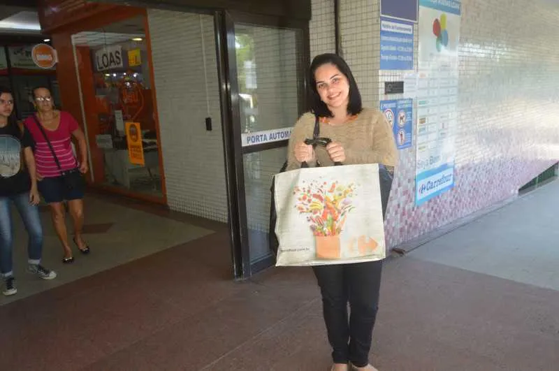 Imagem ilustrativa da imagem Lei das sacolas plásticas começa a entrar em vigor