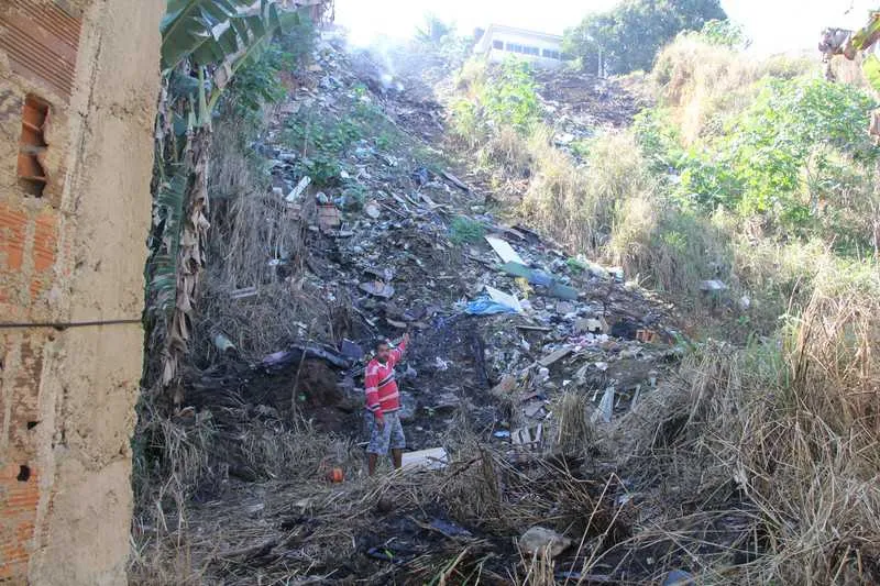 Moradores temem que a chuva forte possa causar deslizamentos