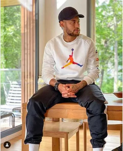 O craque postou a foto no seu instagram 