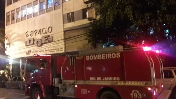 Imagem ilustrativa da imagem Princípio de incêndio atinge prédio da UFF