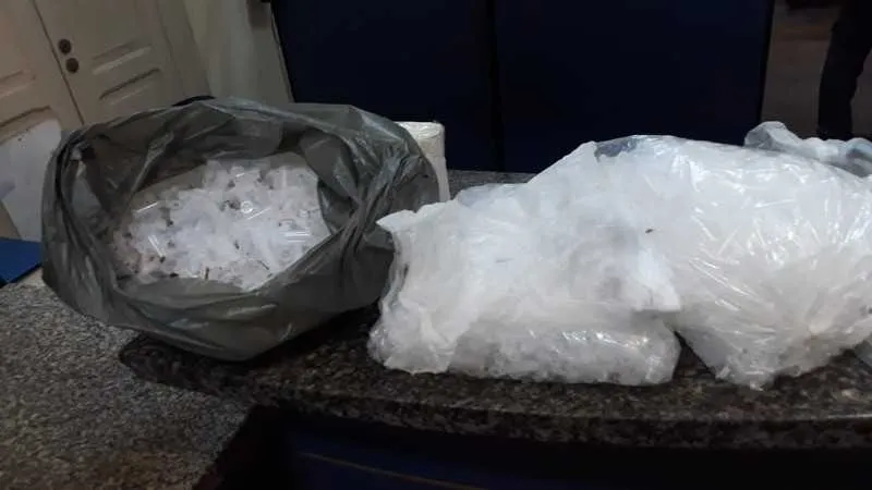 Material estava dentro de uma casa no interior da comunidade