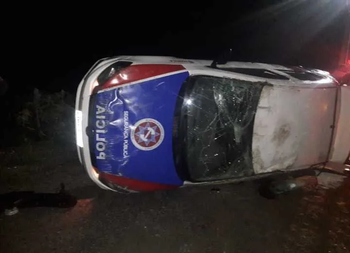 Veículo capotou durante perseguição