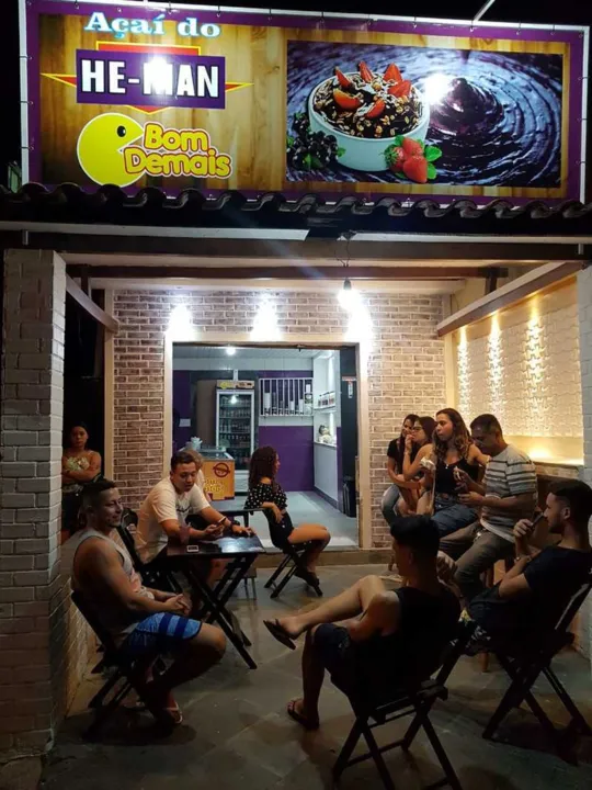 Sandro recebeu o apoio dos familiares para montar o próprio negócio em São Gonçalo