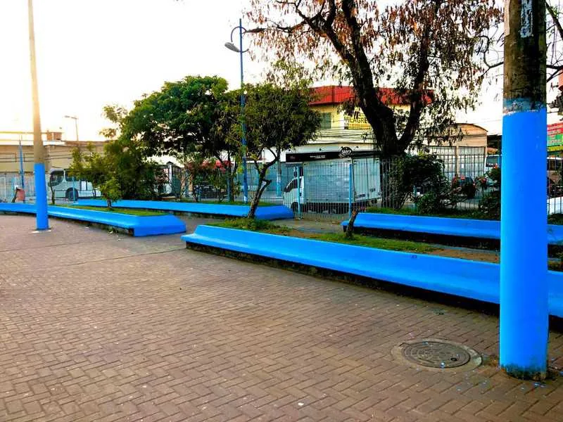 Transformação do espaço público na praça de Trindade