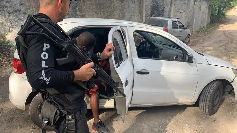 Ele foi levado para a 79ª DP (Jurujuba).