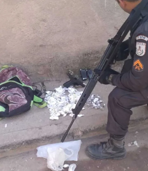 Ação policial aconteceu na manhã desta segunda-feira