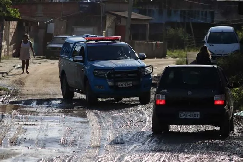Operação acontece desde cedo, no Complexo do Anaia, em São Gonçalo