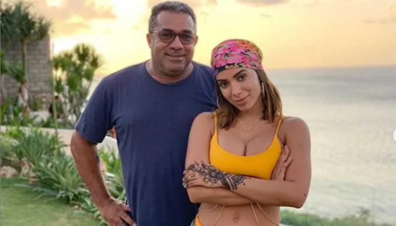 Anitta e Mauro fizeram contato com o suposto filho perdido