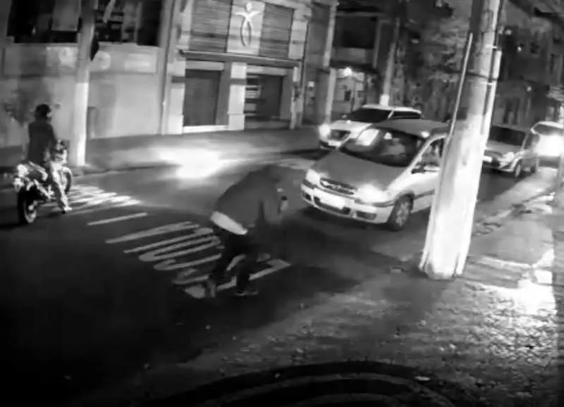 Câmeras flagraram ação dos acusados 