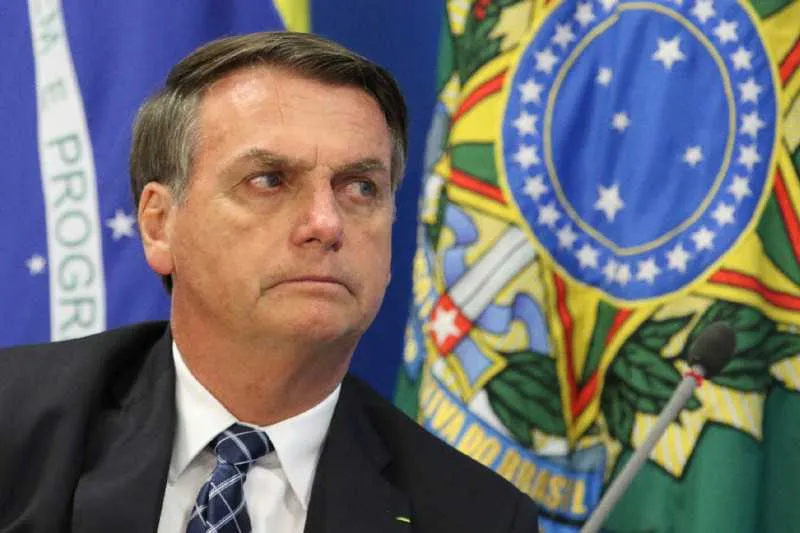Imagem ilustrativa da imagem Bolsonaro faz cirurgia e Mourão assume o governo neste domingo