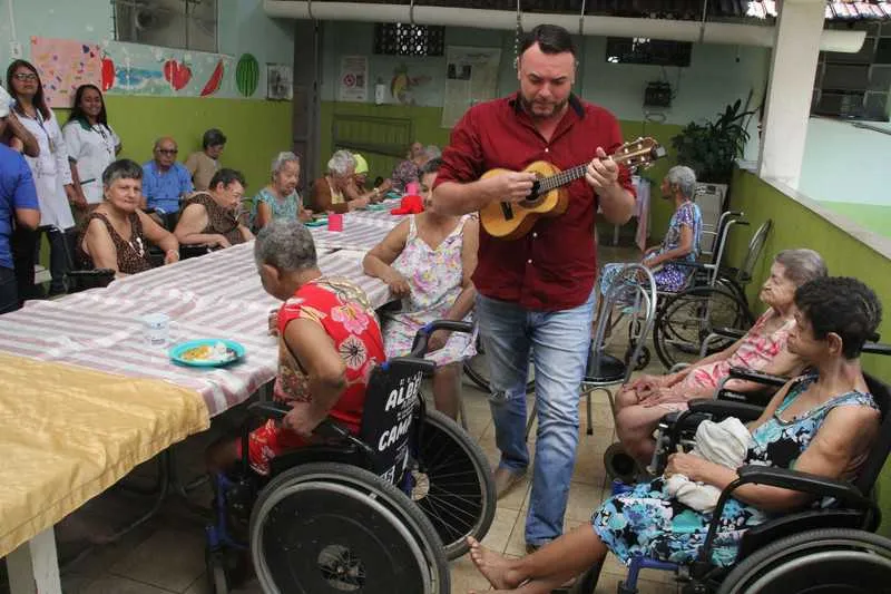 Nesta sexta-feira (26), é comemorado o dia deles no Brasil e em Portugal