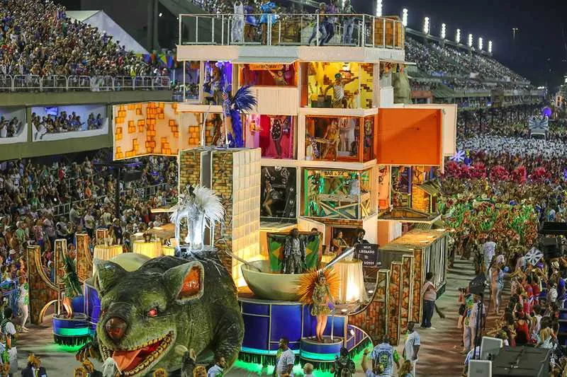 Imagem ilustrativa da imagem Escolas de samba do Grupo Especial não vão receber dinheiro da Prefeitura