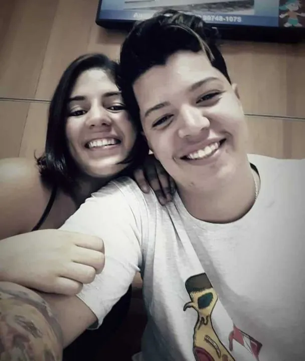 Luiza Barbosa Pereira, de 20 anos, e Renan da Silva Pereira Abade, de 19, foram mortos a tiros na noite do dia 21