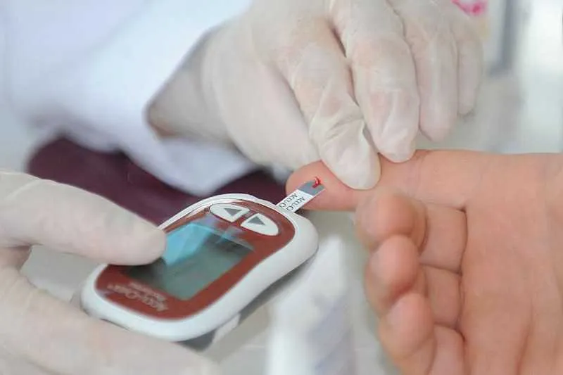 Desinformação e relação superficial com médicos contribuem para índice