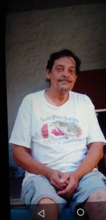 Ele foi visto pela última vez no Bairro Coelho.