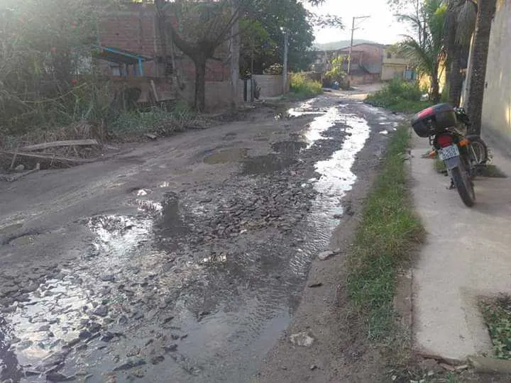 Imagem ilustrativa da imagem Falta de pavimentação causa transtorno a moradores do Engenho do Roçado