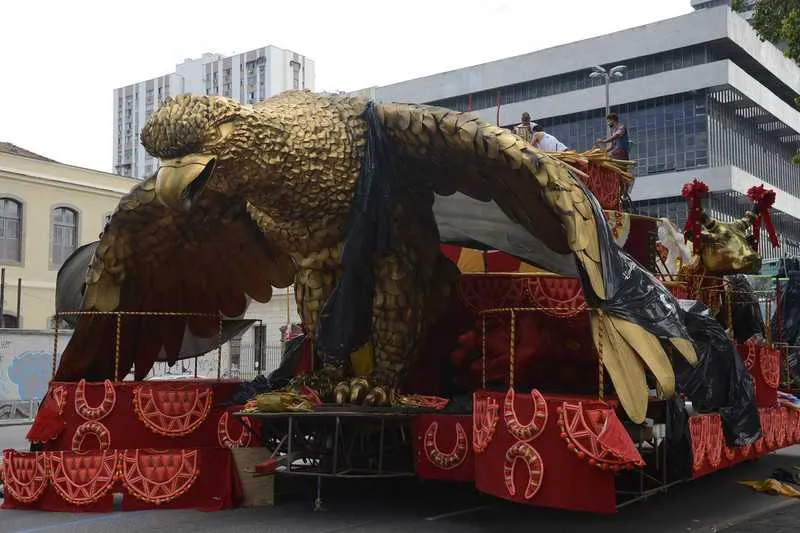 Prefeito triplicou verba para Carnaval da Liesb na Intendente Magalhães 