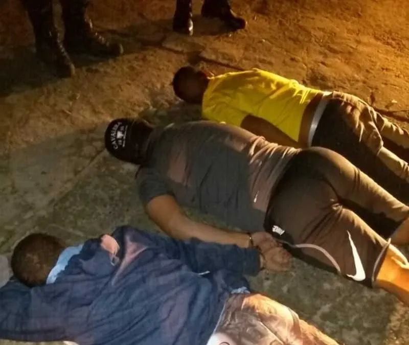 Suspeitos foram reconhecidos pelas vítimas