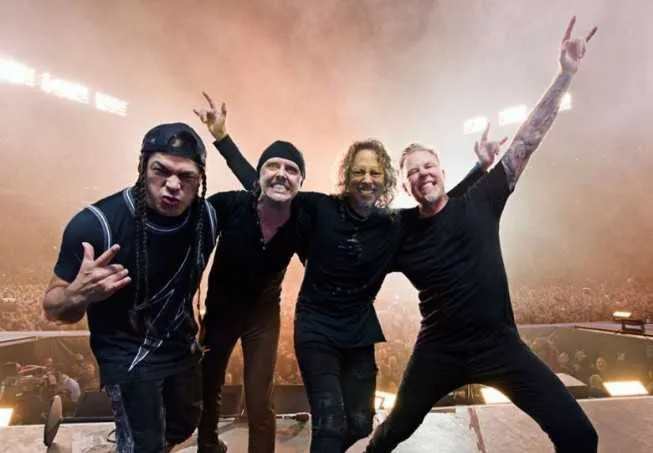 Pacotes especiais, que chegam a R$ 10 mil, podem incluir até o “meet and greet” com membros da banda