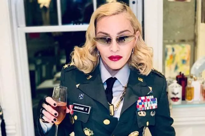 Imagem ilustrativa da imagem Madonna chama Bolsonaro de Borsalino em publicação no Instagram