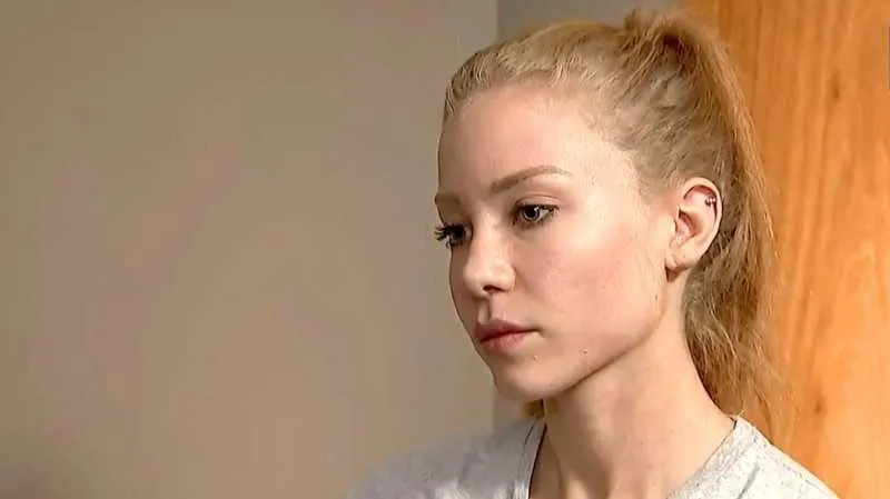 Ela acusa pai de seu filho de não pagar pensão
