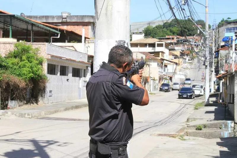Comunidades da Rua da Feira e do Pereirinha foram ocupadas 