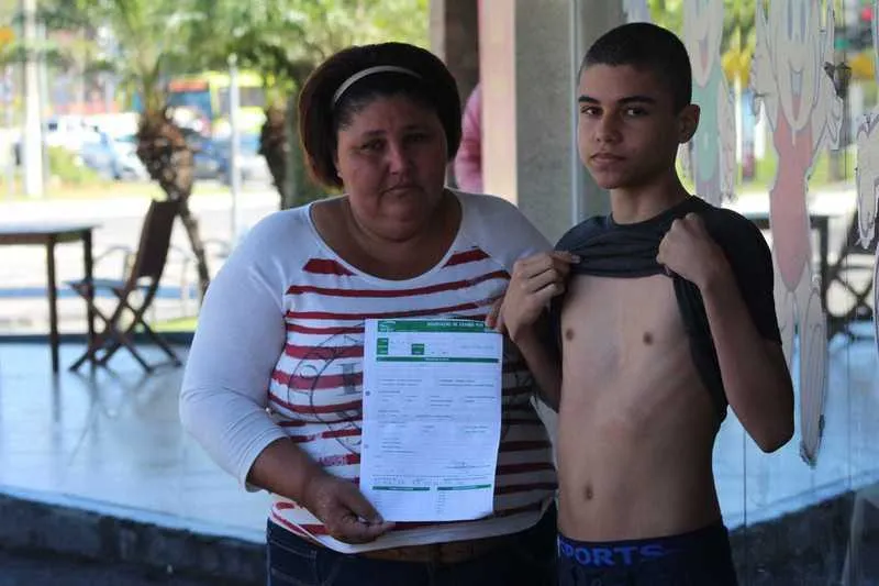 Mãe luta para conseguir cirurgia do filho, Yago Luiz 