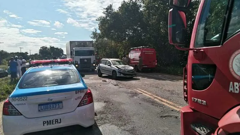 As vítimas tiveram ferimentos leves na colisão