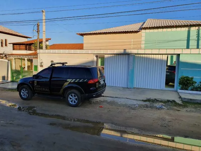 Agentes cumpriram mandado em Araruama contra quadrilha internacional de drogas 