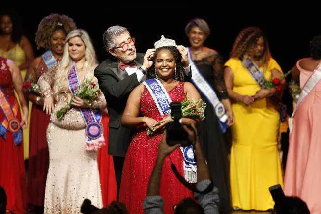 Symoni superou outras 33 candidatas