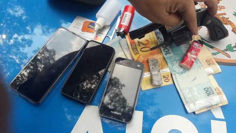Prisões ocorreram na manhã desta segunda
