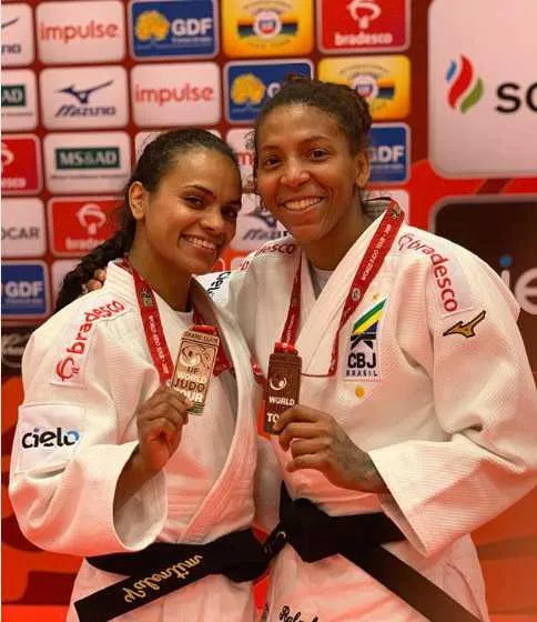 As duas conseguiram medalhas de bronze no Grand Slam de Brasília 
