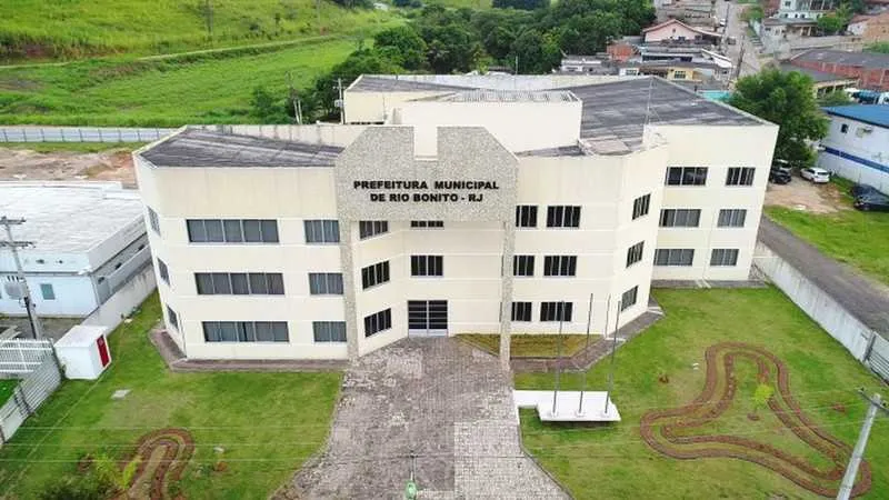 Vagas são para pessoas com ensino médio completo 